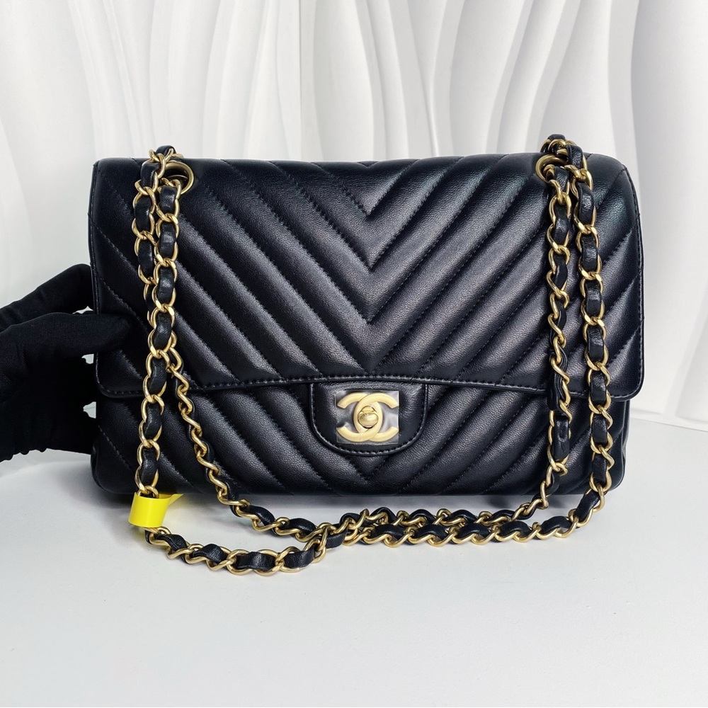 Chanel Classic Double Flap Bag Chevron Lambskin Jumbo Black